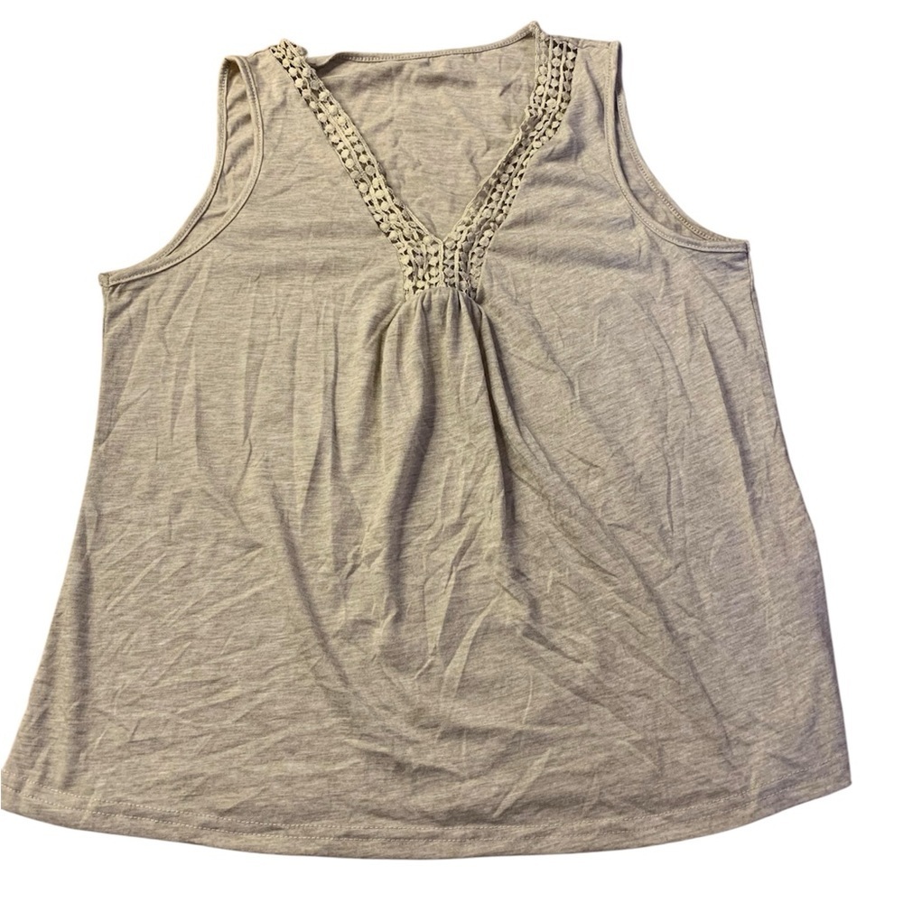 ⚡️Oatmeal Crochet Lace V-Neck Tank Top - Size Large